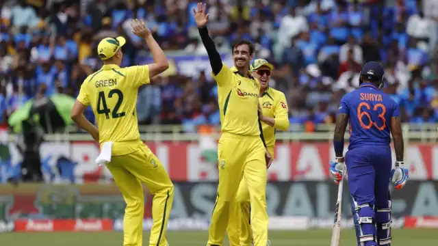 ऑस्ट्रेलिया ने 66 गेंद खेलकर ही जीत लिया मैच, वनडे में पहली बार भारत को मिली करारी हार